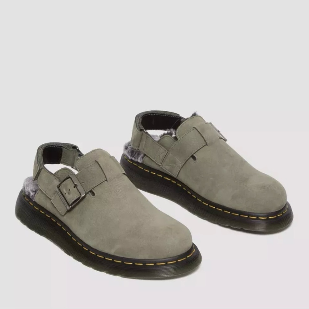 New Dr. Martens Unisex's Sandals Jorge II Faux Fur Lined Nubuck Slingback Mule.